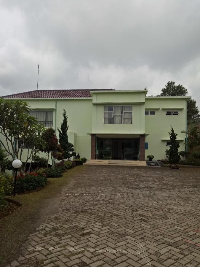 Hotel Graha Widjaja Puncak Bagian luar foto