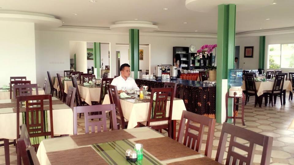 Hotel Graha Widjaja Puncak Bagian luar foto