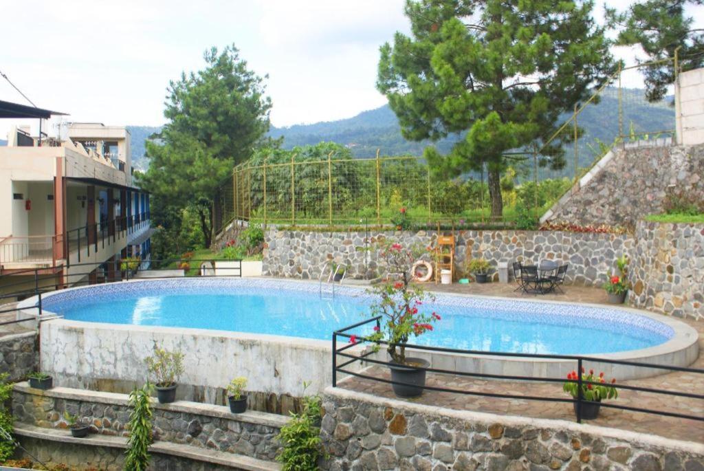Hotel Graha Widjaja Puncak Bagian luar foto